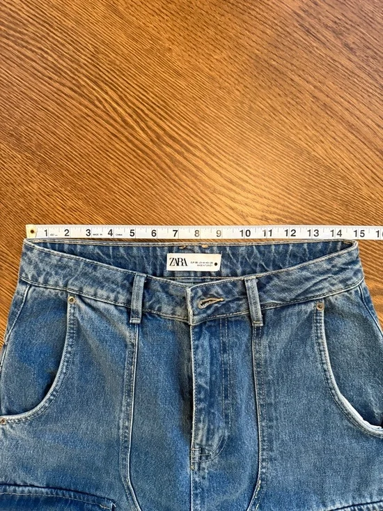 Zara High Waisted Blue Cargo Denim Jeans - Picture 4 of 4